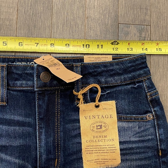 NWT American Eagle Outfitters Vintage Hi-Rise Festival Jean Shorts - Picture 7 of 9